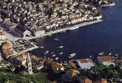 hvar37.jpg (32582 byte)